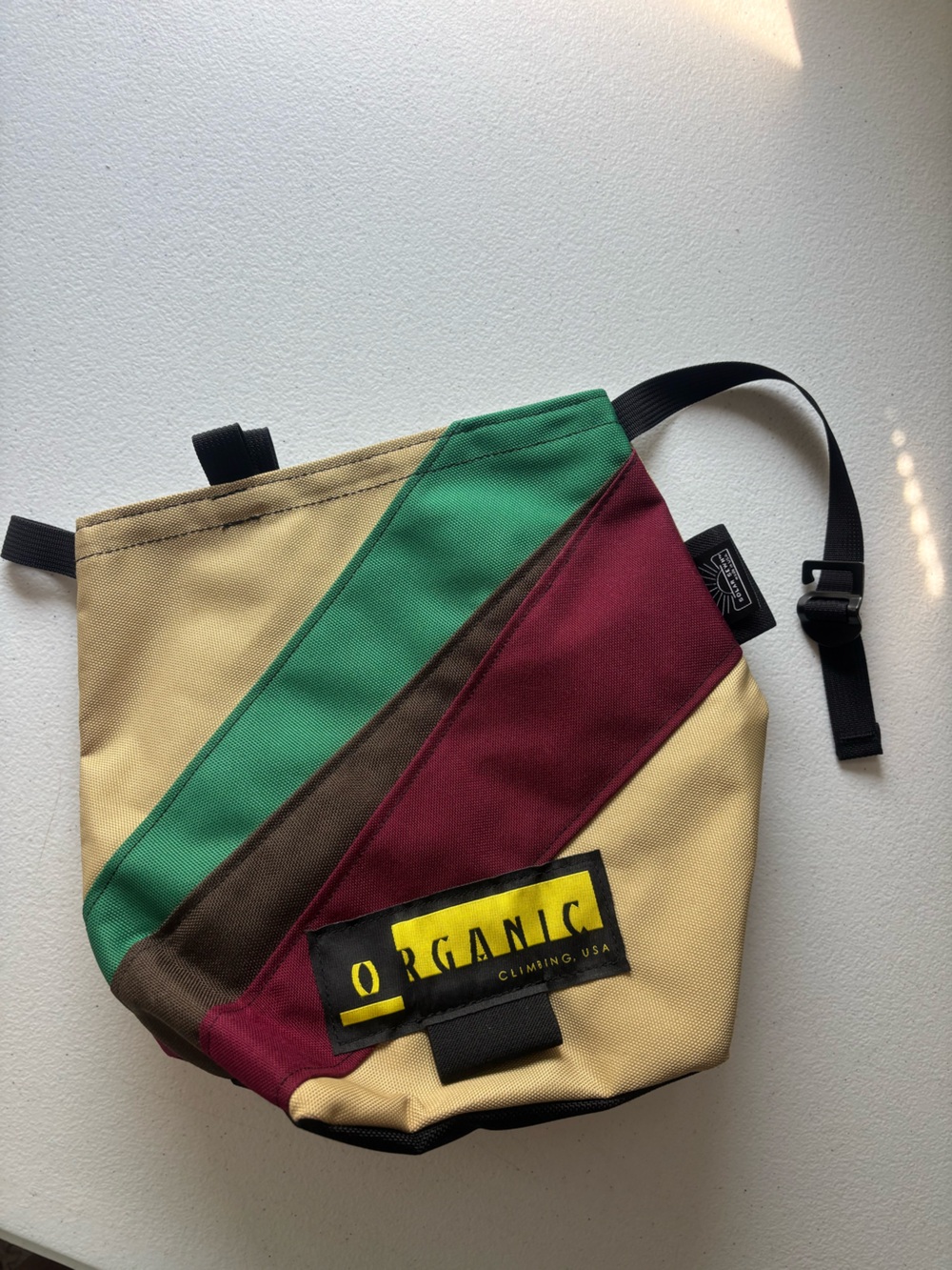Organic Climbing Colorblock Men’s Sling Bag - Green/Burgundy/Tan